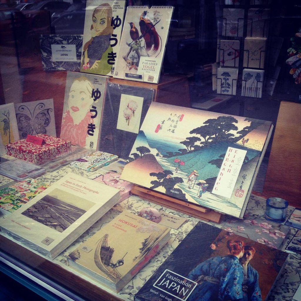 ART BOOK
